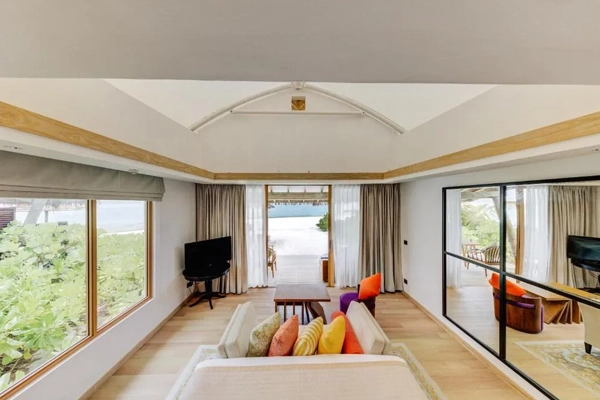 Platinum Beach Bungalow (18+)